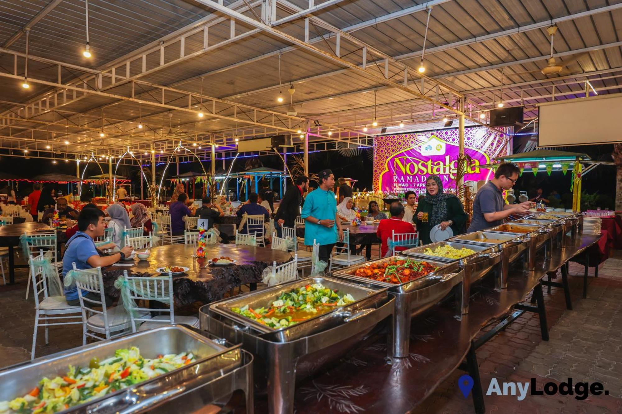 Anylodge Waterfront Marina Island Pangkor 卢穆特 外观 照片