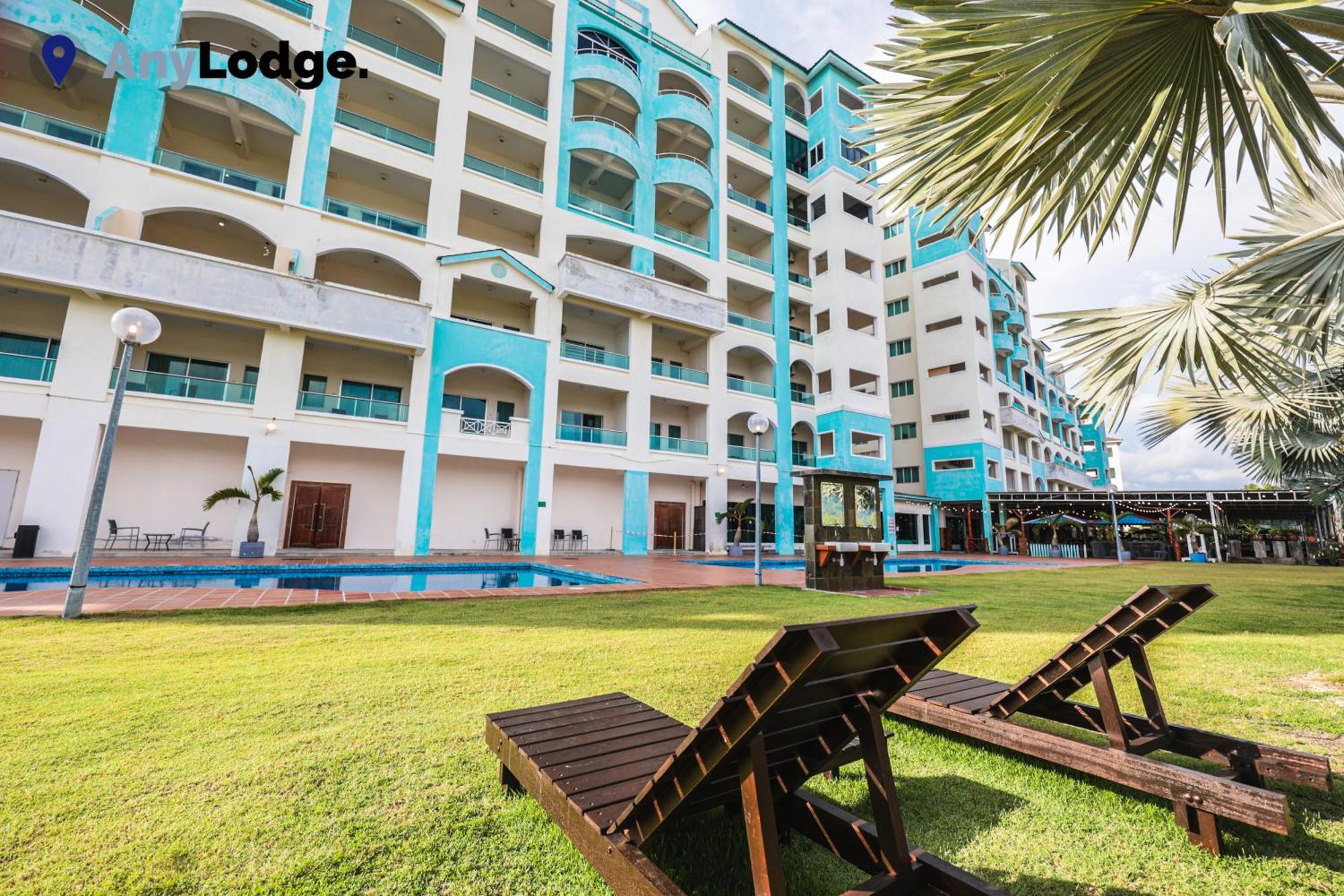 Anylodge Waterfront Marina Island Pangkor 卢穆特 外观 照片